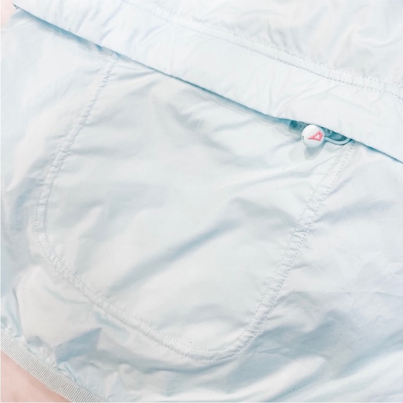 🦄 Lululemon IVIVVA kids wind & rain resistant lightweight Zip-Up Hooded jacket 🦄 - Picture 5 of 10